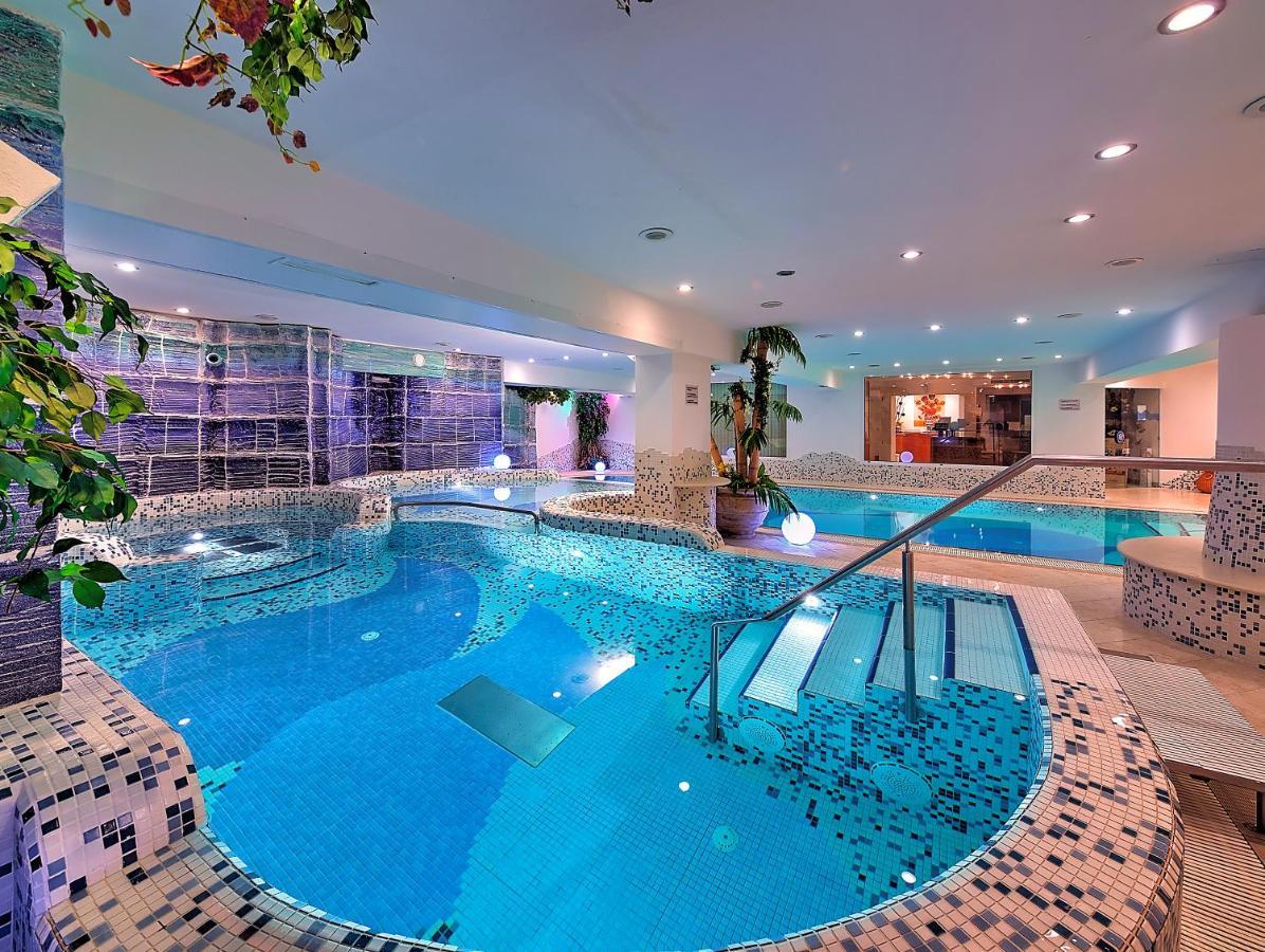 Luna Wellness Hotel โฟลการีดา ภายนอก รูปภาพ