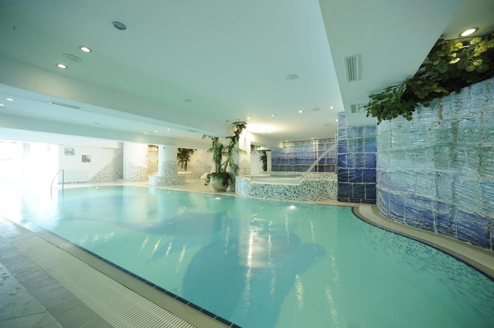 Luna Wellness Hotel โฟลการีดา ภายนอก รูปภาพ